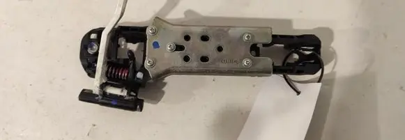 Toyota Auris 150 Front door exterior handle/bracket 