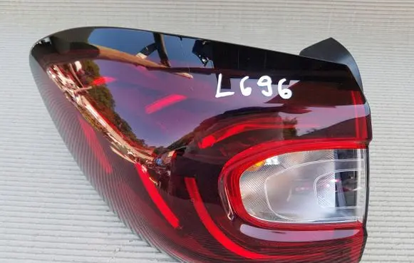 Renault Captur Rear/tail lights 265557849R