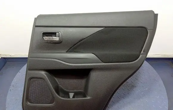 Mitsubishi Outlander Door card panel trim set 7222B398XB