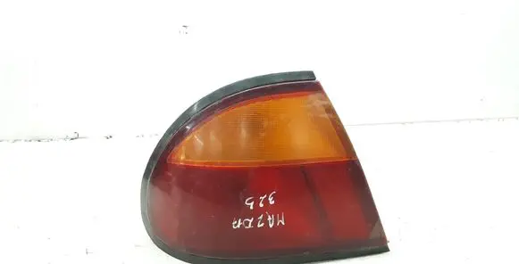 Mazda 323 F Rear/tail lights