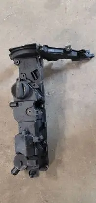 Ford Focus Rocker cam cover M06042A153