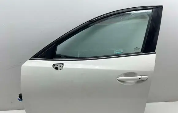 Mazda 3 II Front door