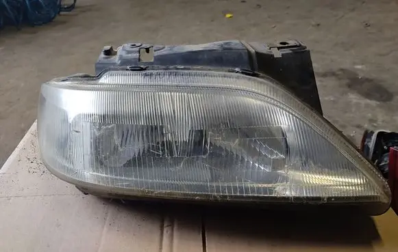 Citroen Xsara Headlight/headlamp 9637019280