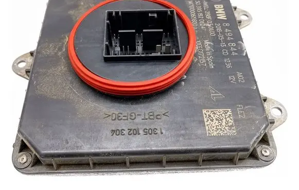BMW X5 F15 Voltage converter/converter module 8494844