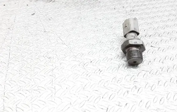 Peugeot 607 Oil pressure sensor 