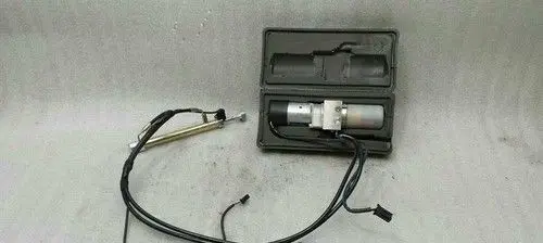Mercedes-Benz SL R230 Tailgate hydraulic pump motor A2218000148