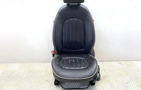 Mini Cooper Countryman R60 Front driver seat 