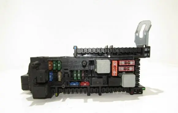Mercedes-Benz E W212 Fuse module 168298