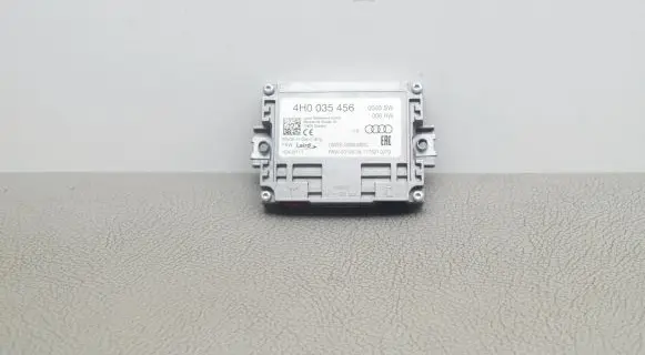 Volkswagen Touran III Aerial antenna amplifier 4H0035456