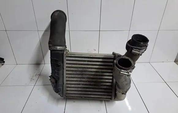 Audi A6 S6 C6 4F Intercooler radiator 4F0145980
