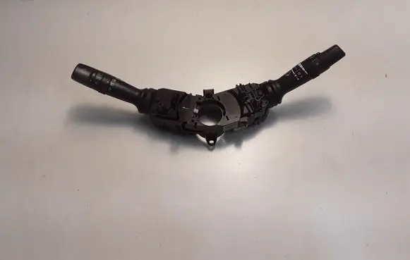 KIA Sorento Wiper turn signal indicator stalk/switch 202008910