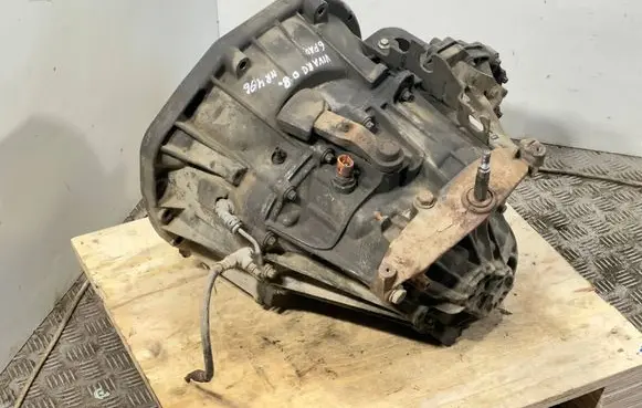 Opel Vivaro Manual 6 speed gearbox ISG5464
