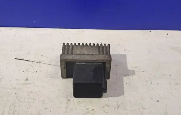Glow plug pre-heat relay