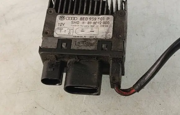 Audi A4 S4 B7 8E 8H Coolant fan relay 8E0959501P 898092000