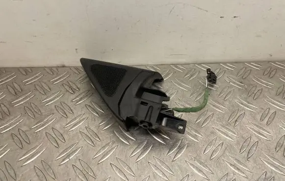 Volkswagen PASSAT CC Front door high frequency speaker 3C8837994A