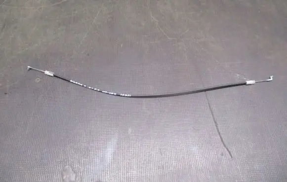 Mazda 3 I Engine bonnet/hood lock release cable 