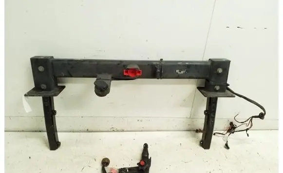 Mercedes-Benz ML W164 Tow bar set A1643101904