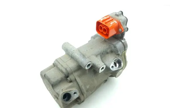 Nissan Leaf II (ZE1) Air conditioning (A/C) compressor (pump) 926005SA1A
