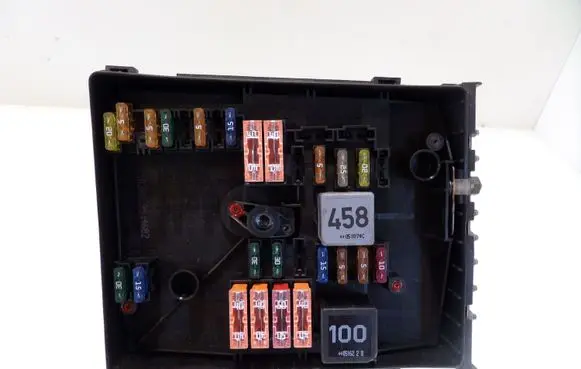 Audi A3 S3 8P Fuse module 1K0937125