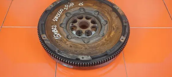 Volkswagen Scirocco Dual mass flywheel CAW
