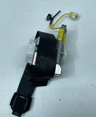 Fiat 500L Front seatbelt 07355995020