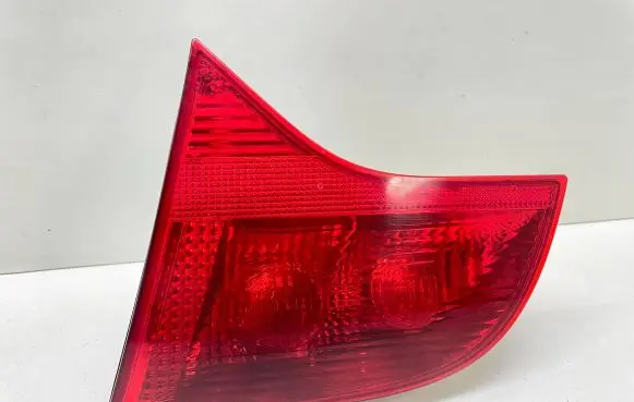 Audi A4 S4 B7 8E 8H Tailgate rear/tail lights 8E9945094