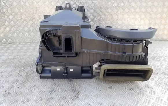 Chevrolet Orlando Interior heater climate box assembly housing 13276304