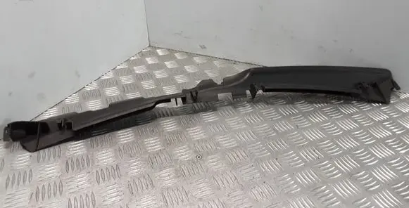 Volkswagen PASSAT B6 Radiator trim 3C0121330