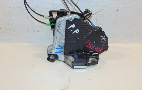 Toyota RAV 4 (XA30) Front door lock 6903053080 6920533090B0 Q67D0705