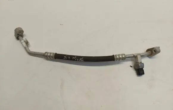 Air conditioning (A/C) pipe/hose