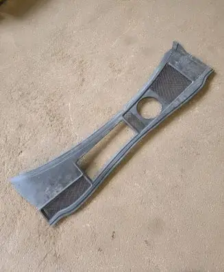 Audi A6 S6 C5 4B Wiper trim 4B1819417B