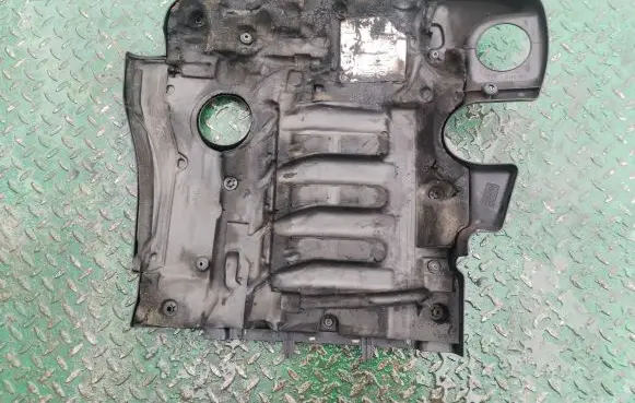 BMW 5 E60 E61 Engine cover (trim) 15194001