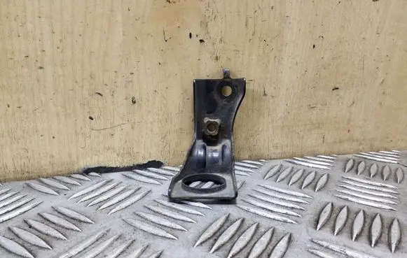Honda CR-V Radiator mount bracket