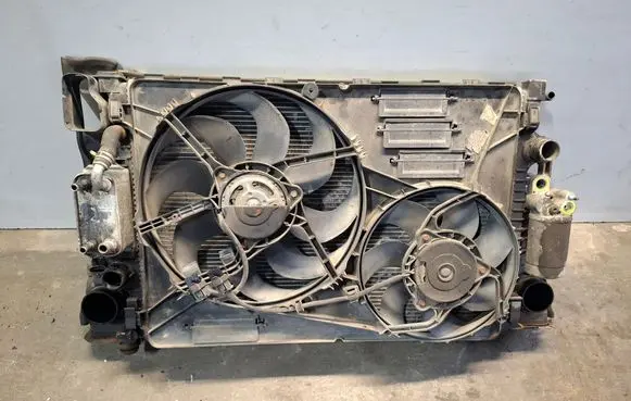 Volvo XC60 Radiator set 6G918C607 6G917A095