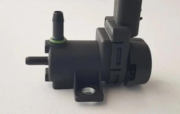 Jaguar XF X250 Turbo solenoid valve 9665456180