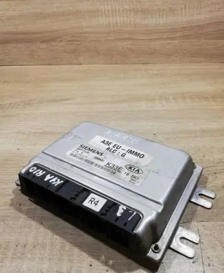 KIA Rio Engine control unit/module ECU k33e18881 5wy1310e