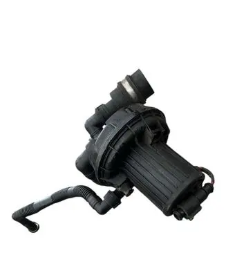 Volkswagen PASSAT B5.5 Secondary air pump 022131083B