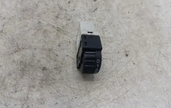 Toyota Land Cruiser (HDJ90) Headlight level height control switch NOCODE