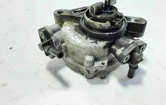 Citroen C4 II Vacuum pump 9804021880