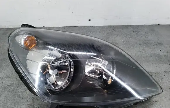 Opel Zafira B Headlight/headlamp 20-A725