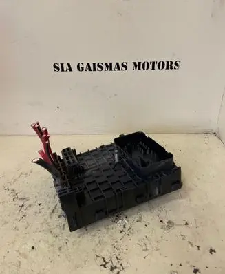 Volkswagen PASSAT B6 Fuse module 3C0937125