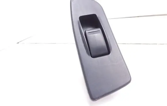 Subaru Impreza II Electric window control switch 94266FE