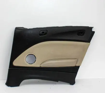 BMW 2 F22 F23 Coupe rear side trim panel 7389337