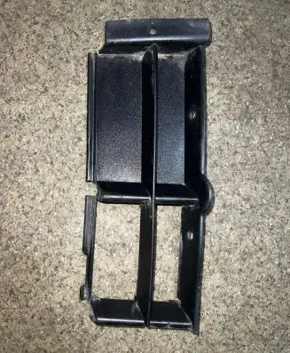 BMW 5 E39 Front bumper lower grill 8235640