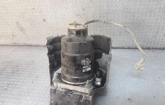Nissan X-Trail T30 Mechanical fuel pump H17WK08