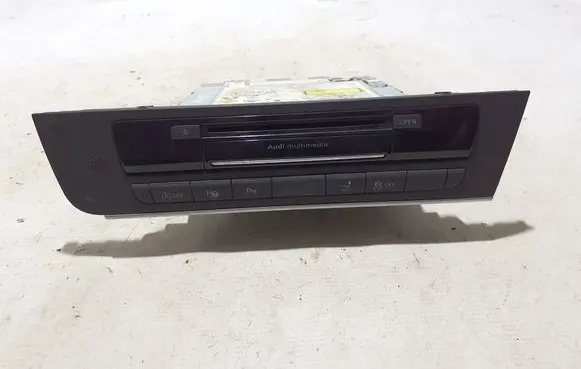 Radio/CD/DVD/GPS head unit