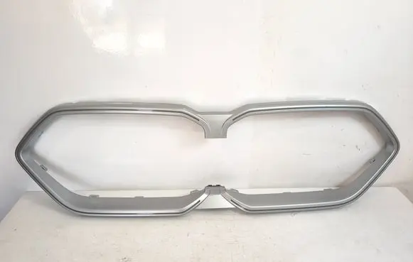 BMW X2 U10 Front bumper upper radiator grill 13310030020AS16 13310030020