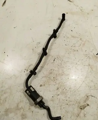 Volkswagen Golf VI Fuel return line/hose 