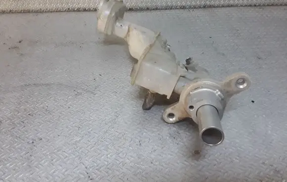 Nissan Qashqai Master brake cylinder 0204Y24278