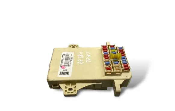 KIA Ceed Fuse module 919502H500 919501H510 1009A08003